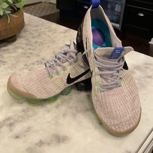 Nike Vapormax Flynits size 10